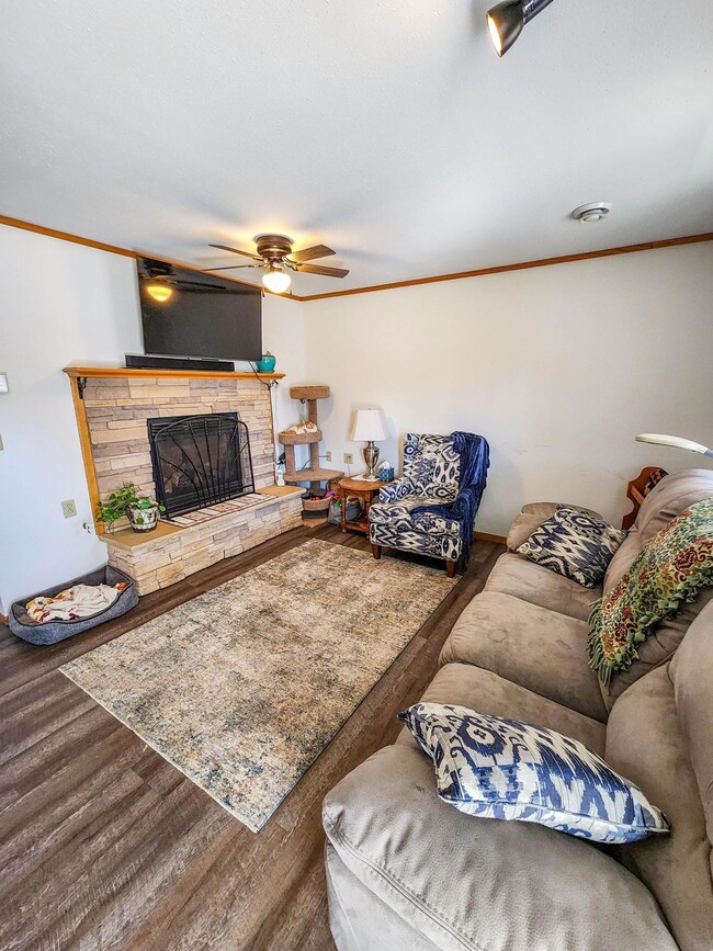 21 6th St, Nashwauk, MN 55769 - photo 4