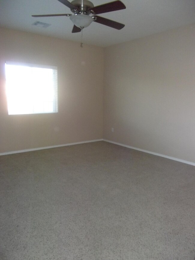 251 Burnage Ln, Alamogordo, NM 88310 - photo 5