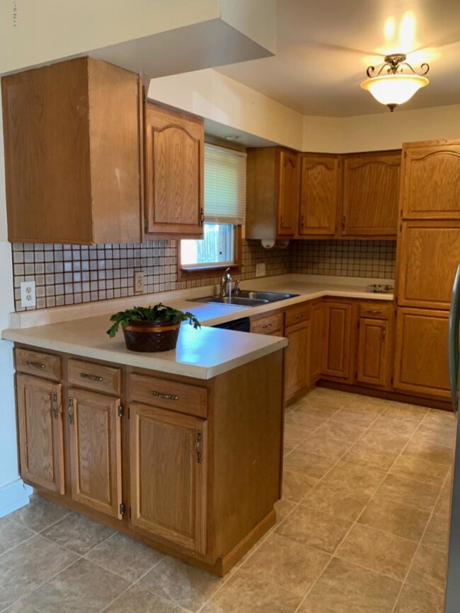 Kitchen Fuller