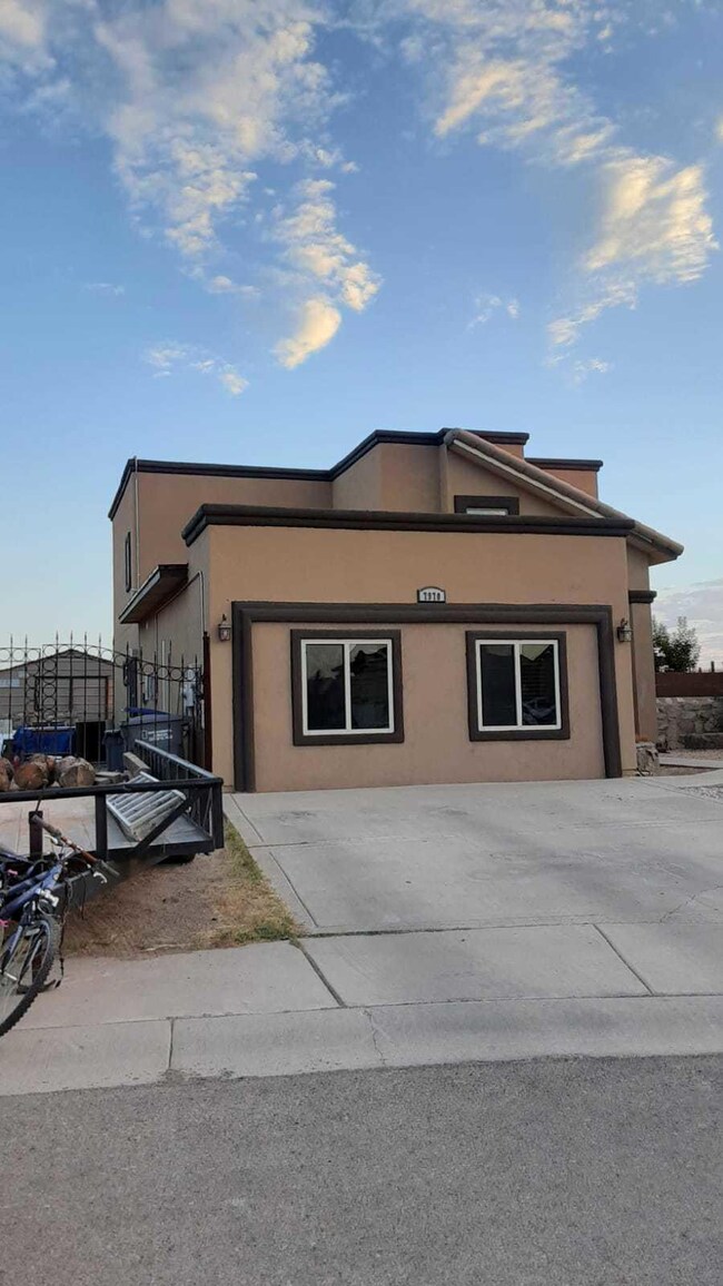 7970 Khouri Cir, El Paso, TX 79915 - photo 3
