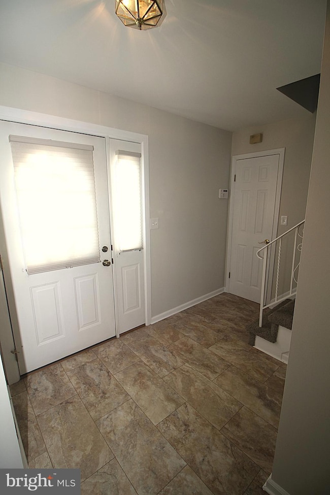 2028 S Olden Ave, Trenton, NJ 08610 - photo 4