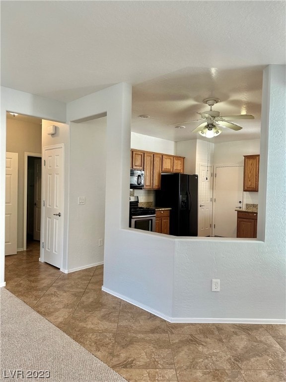 Eat-in Kitchen