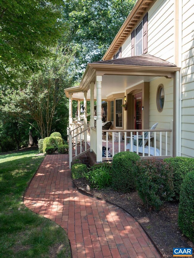 1754 Hearthglow Ln, Charlottesville, VA 22901 - photo 4