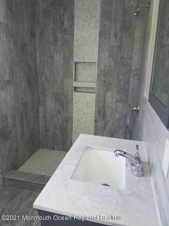 108 Hudson Ave, North Middletown, NJ 07748 - photo 6