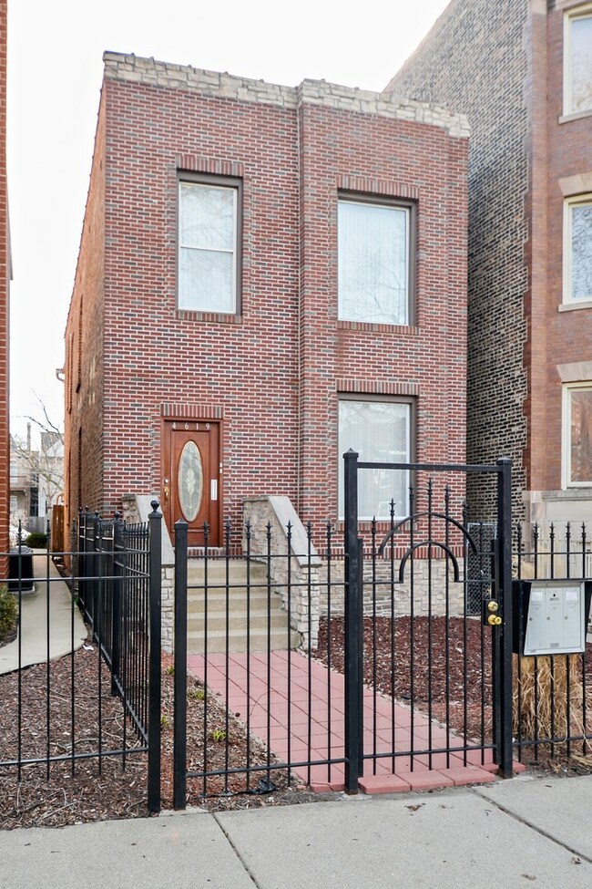 4619 S Langley Ave, Chicago, IL 60653 - photo 6