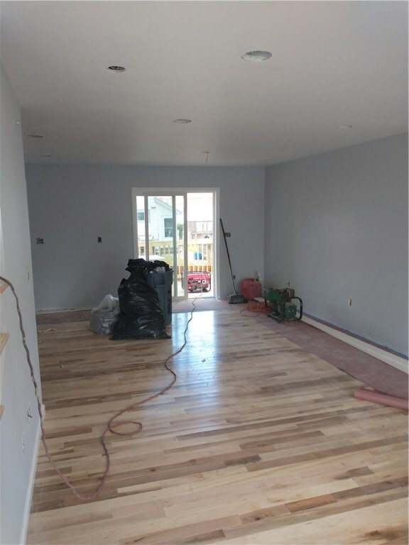 41 Cleveland St, Central Falls, RI 02863 - photo 5