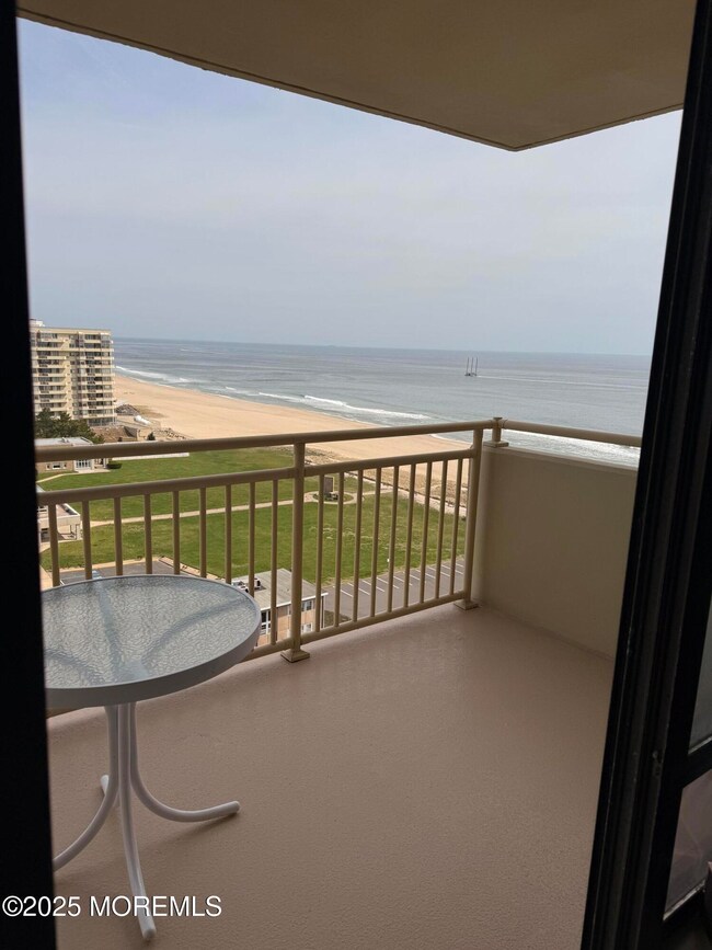 787 Ocean Ave unit 1414, Long Branch, NJ 07740 - photo 5