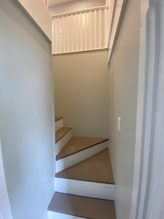 9 Salem St unit 2, Wakefield, MA 01880 - photo 5