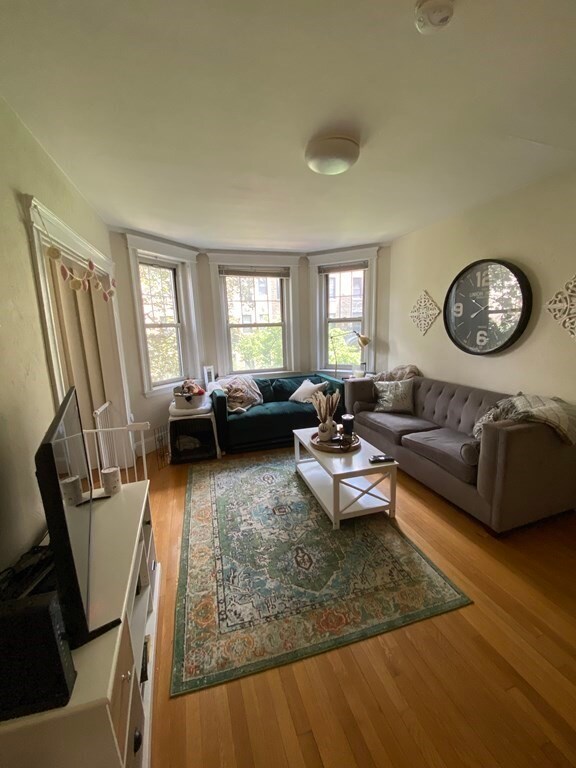 120 Riverway unit 5, Boston, MA 02215 - photo 2