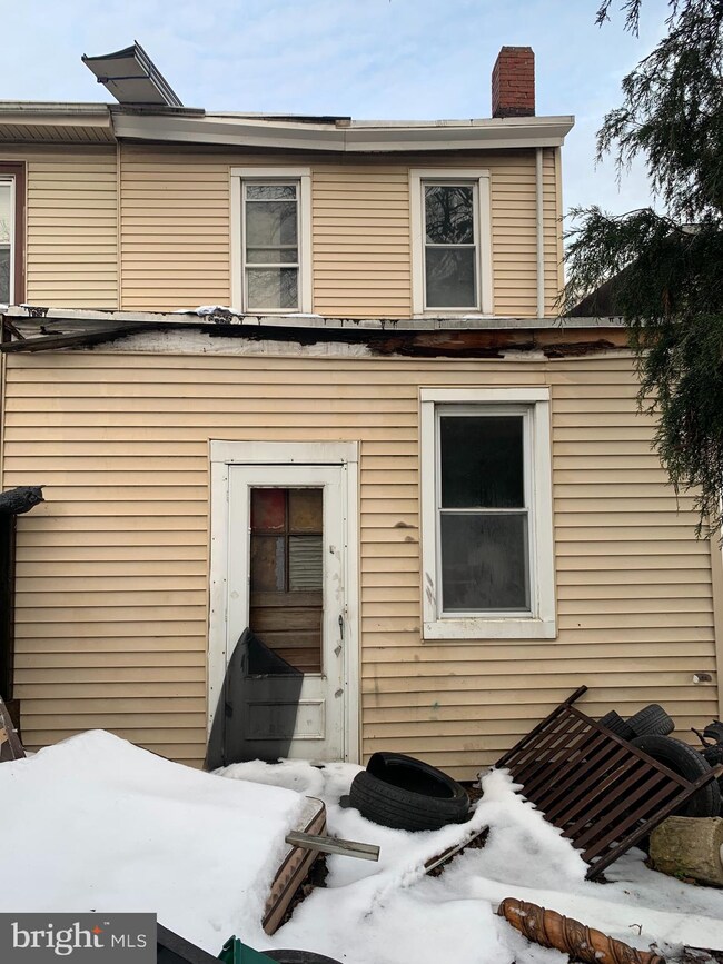 218 Linden St, Gloucester City, NJ 08030 - photo 5