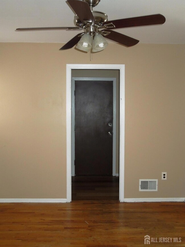 2026 2nd Place unit 2026, South Plainfield, NJ 07080 - photo 4