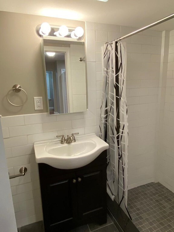 319 Washington St unit F, Abington, MA 02351 - photo 2