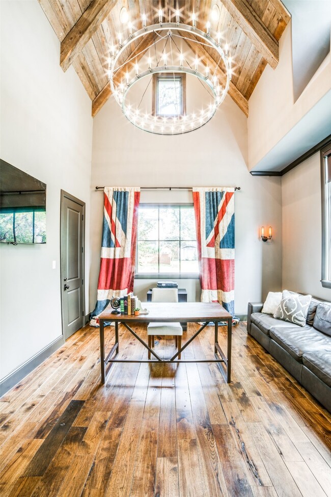 6422 Sondra Dr, Dallas, TX 75214 - photo 6