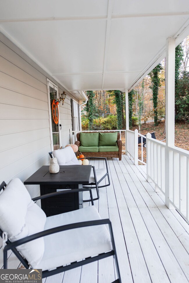 135 Sequoyah Cir, Canton, GA 30115 - photo 5