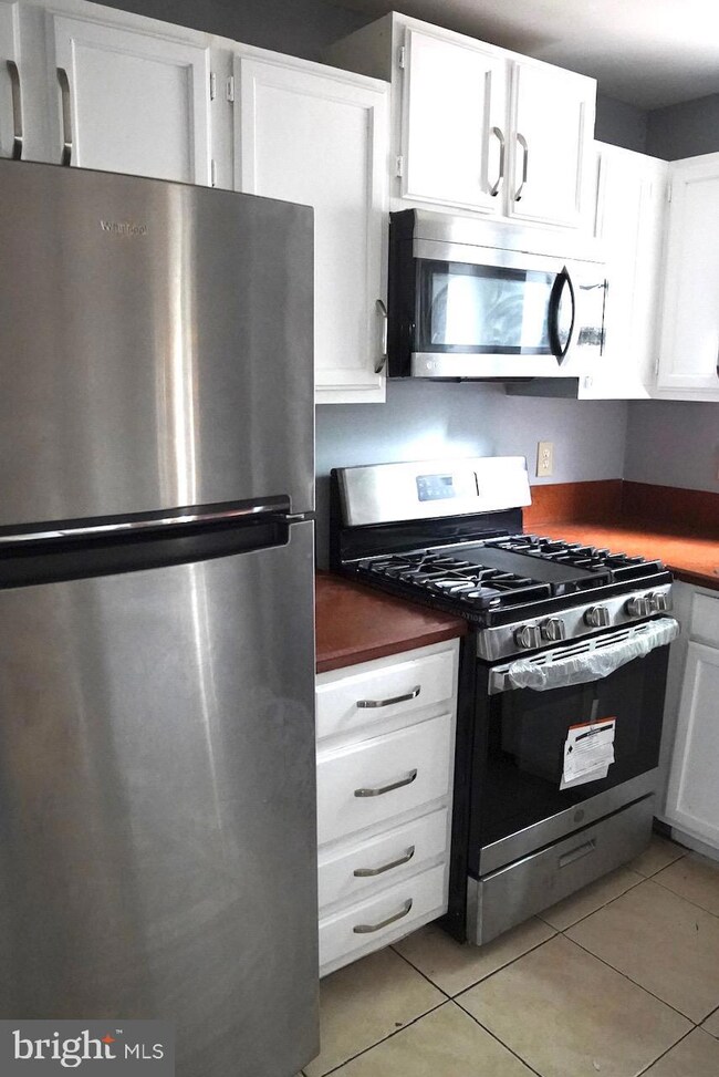 4674 Mews Dr, Owings Mills, MD 21117 - photo 6