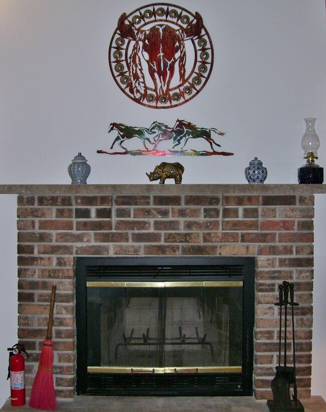 247 Fawn Lake Dr, Hawley, PA 18428 - photo 5