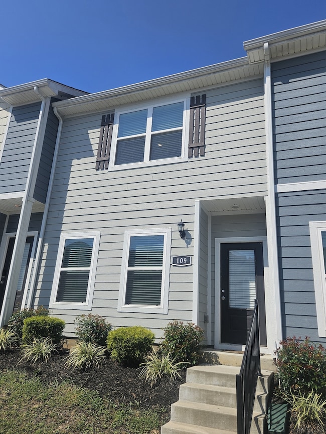 109 David Bolin Dr, La Vergne, TN 37086 - photo 2