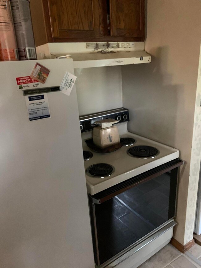 199 Brown Road - Stove Picture