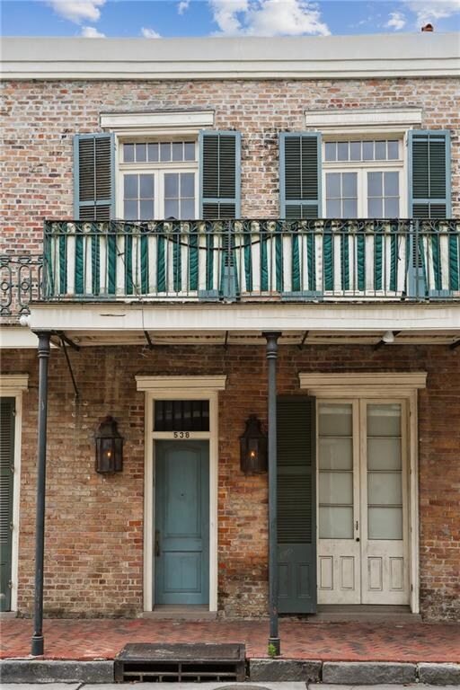 Don’t miss your chance to make this remarkable historic estate your own