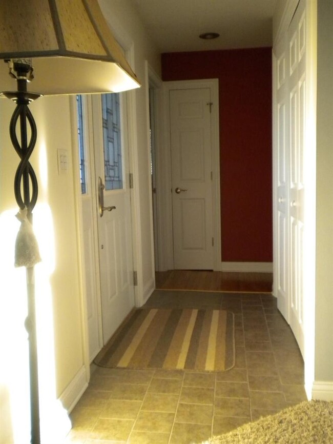 301 Magnolia Dr, Crown Point, IN 46307 - photo 5