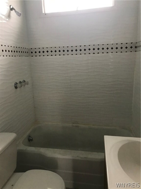 251 Witmer Rd, North Tonawanda, NY 14120 - photo 5