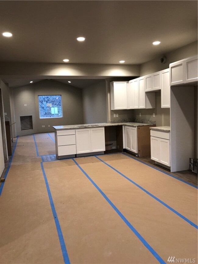 284 N Nevada Ave, East Wenatchee, WA 98802 - photo 5