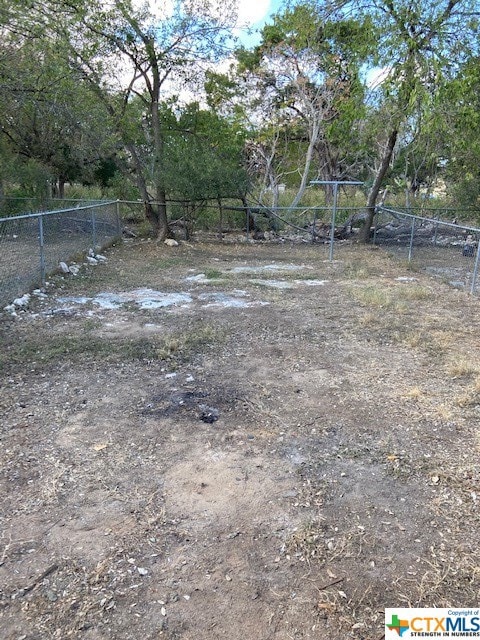 814 Hazelton St, San Marcos, TX 78666 - photo 2