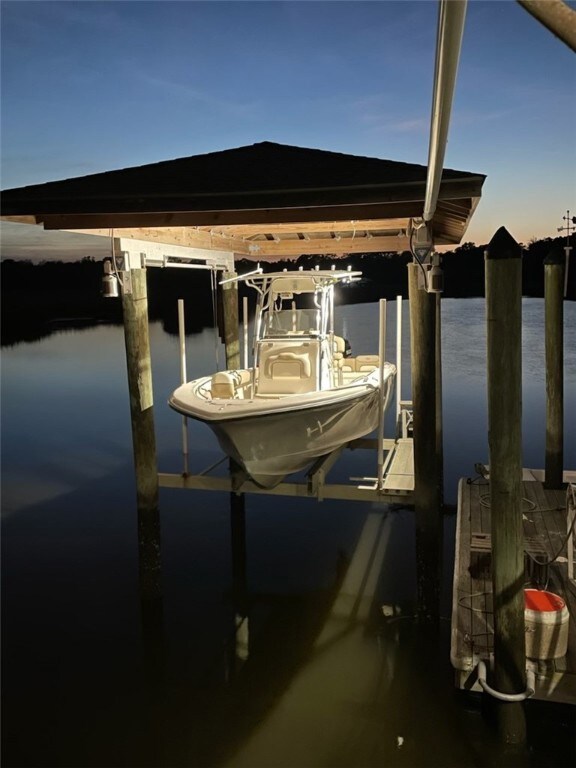 Boat hoist