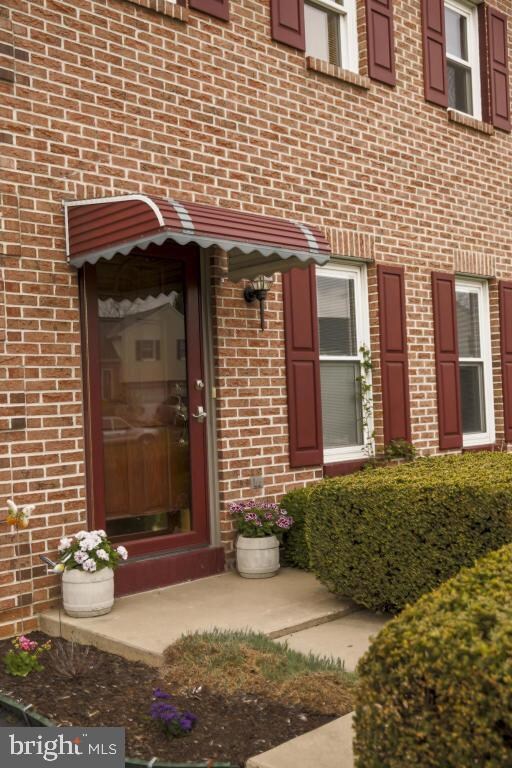 217 Zwecker Cir, New Holland, PA 17557 - photo 4