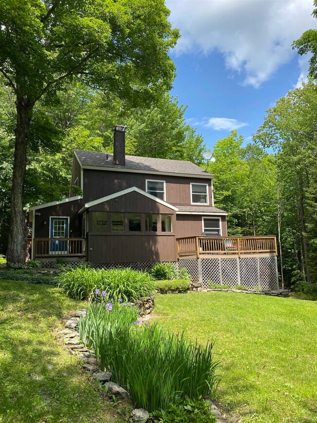 19 Arctic Cir, Wilmington, VT 05363 - photo 2