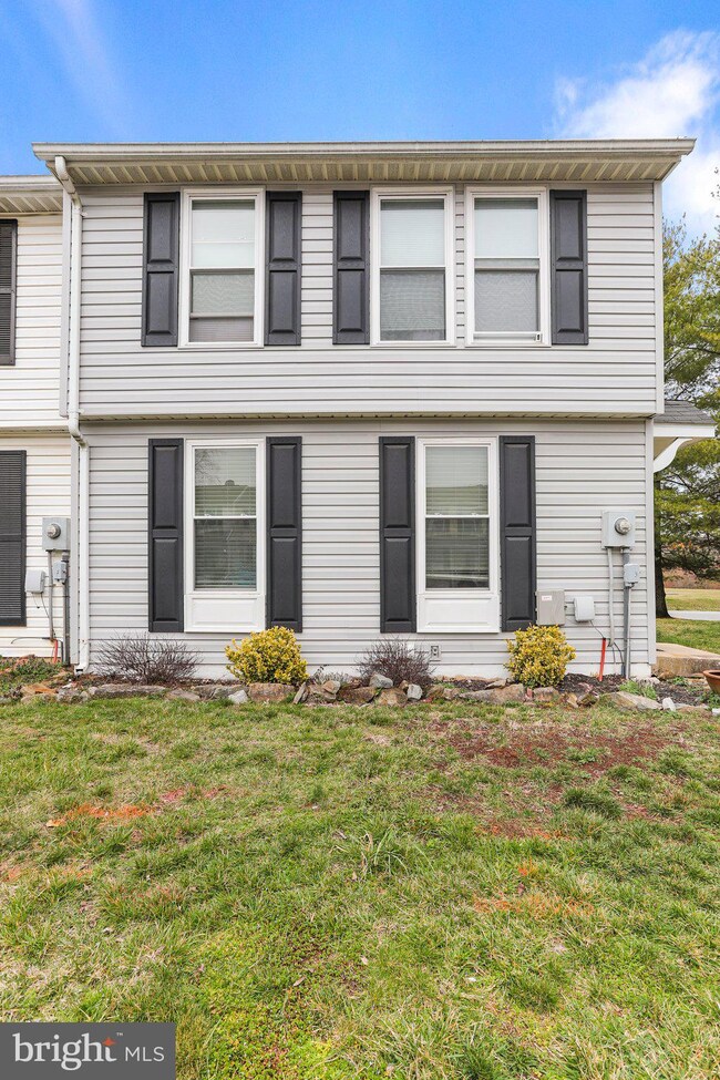 1548 Iris Ct, Hagerstown, MD 21740 - photo 2