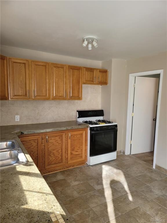 137 10th Ave, North Tonawanda, NY 14120 - photo 7