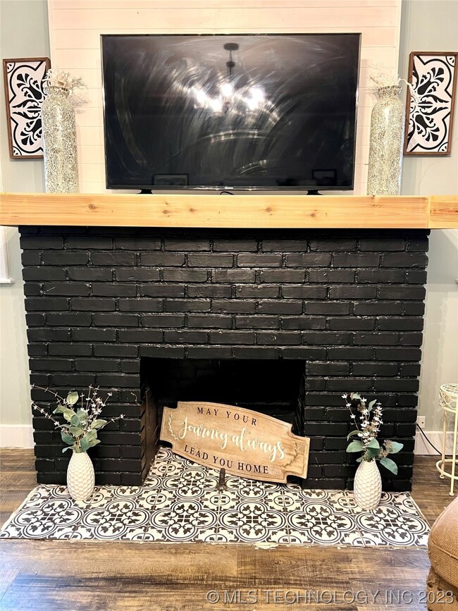 410 E 6th St, Claremore, OK 74017 - photo 6