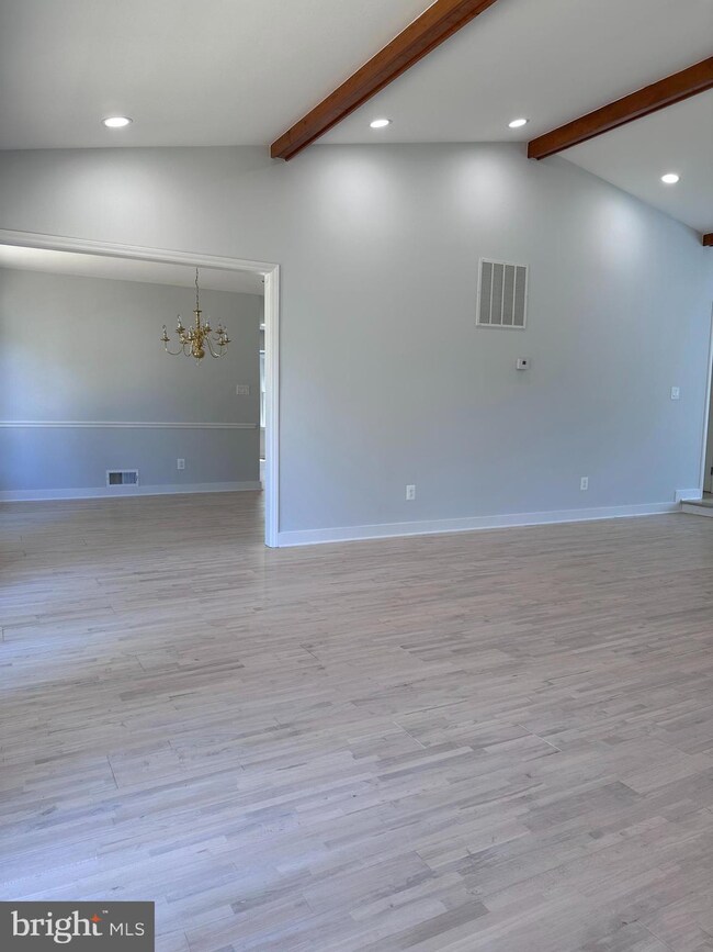 6204 Otter Run Rd, Clifton, VA 20124 - photo 7