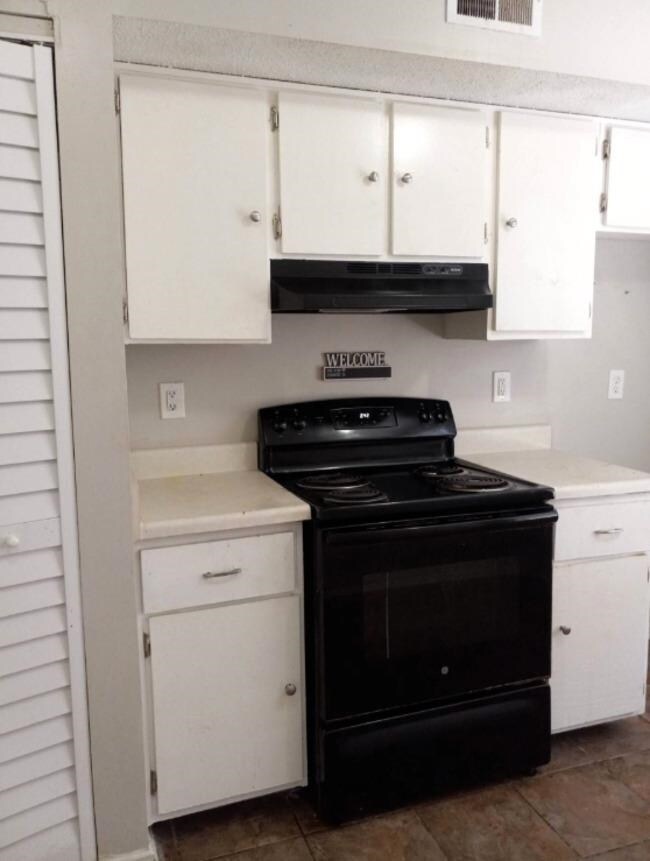 3749 Cambridge Station Dr unit O8, Memphis, TN 38115 - photo 3