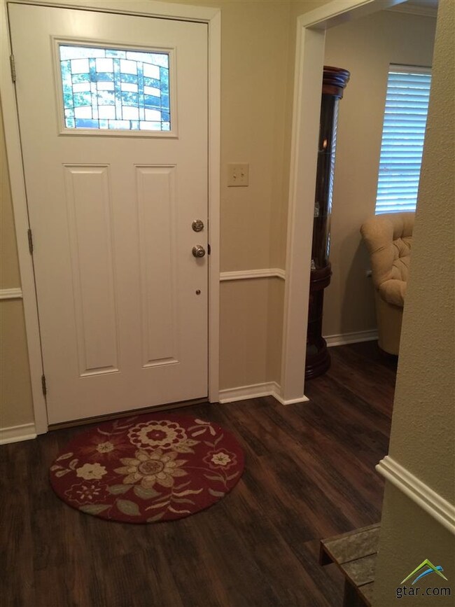 1515 Hubbard Dr, Tyler, TX 75703 - photo 4