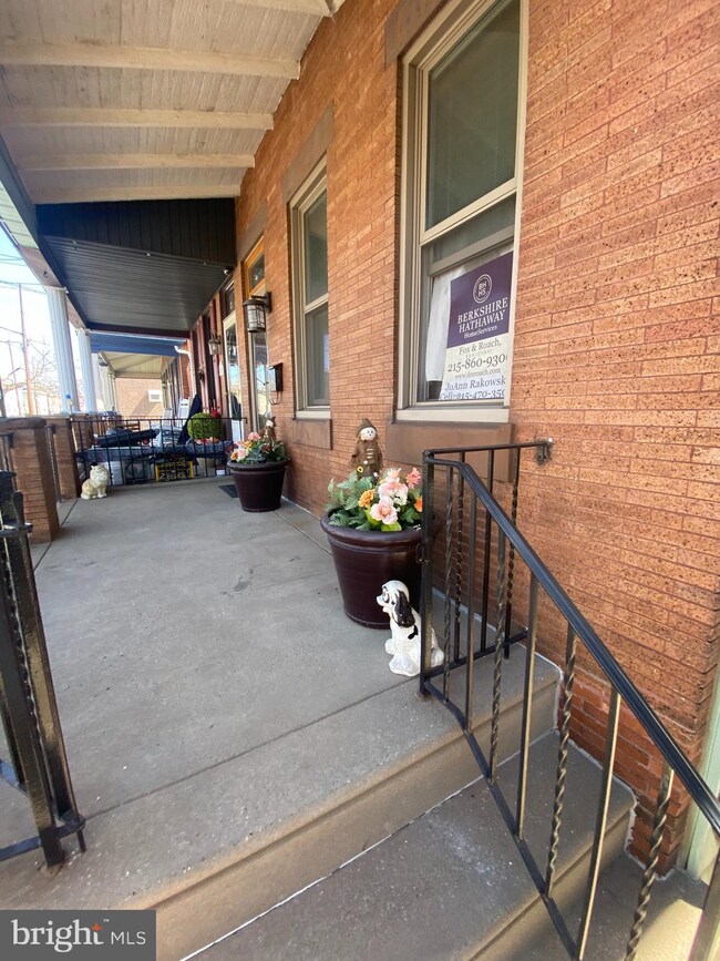 4529 E Thompson St, Philadelphia, PA 19137 - photo 4