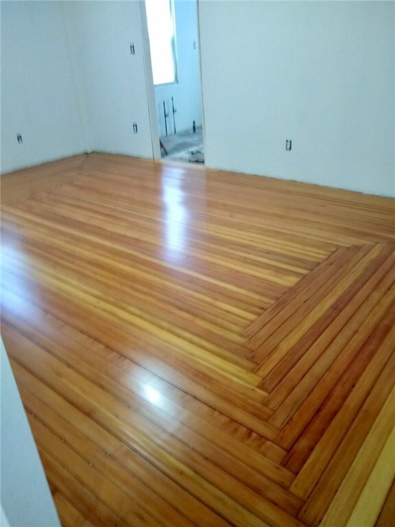 27 Mount Vernon St, Newport, RI 02840 - photo 4