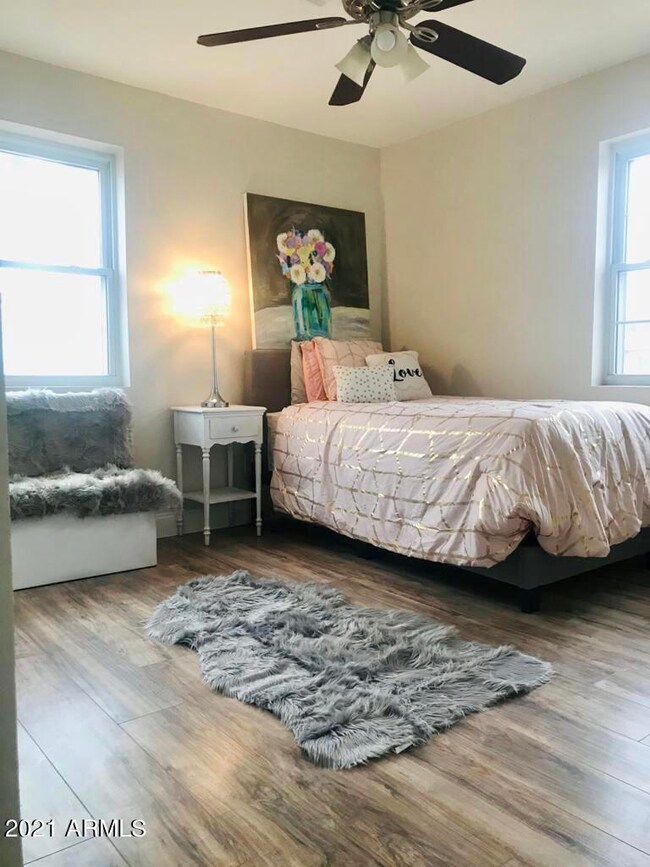 1421 E Griswold Rd, Phoenix, AZ 85020 - photo 3