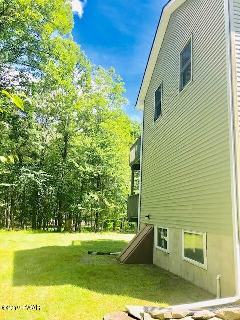 138 Primrose Ln, Milford, PA 18337 - photo 3