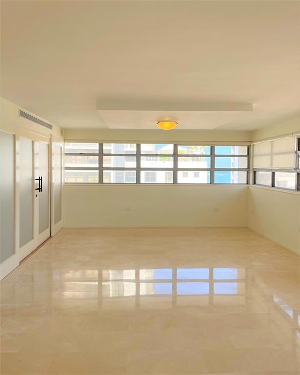 10 Victoria Plaza unit 8, San Juan, PR 00907 - photo 2