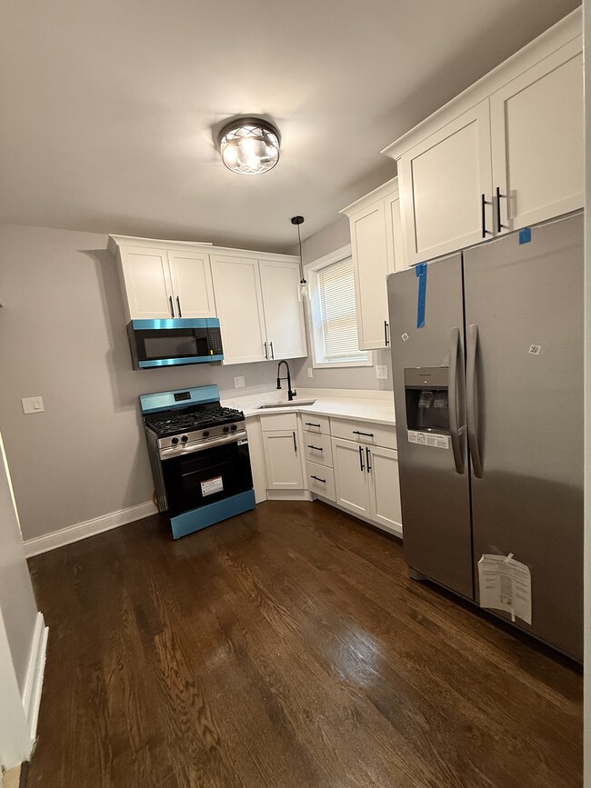 7838 S Laflin St, Chicago, IL 60620 - photo 3