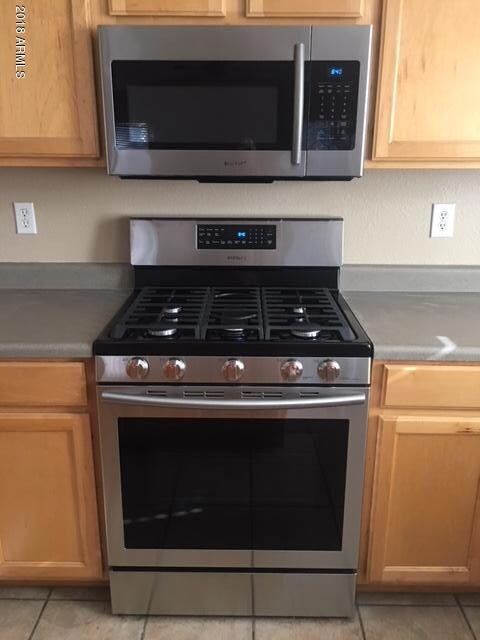2151 E Whitten Kitchen 7