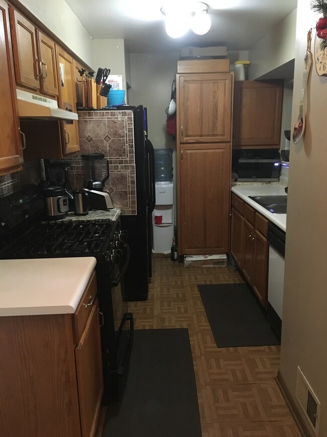 1910 Tawny Ct, Joliet, IL 60435 - photo 7