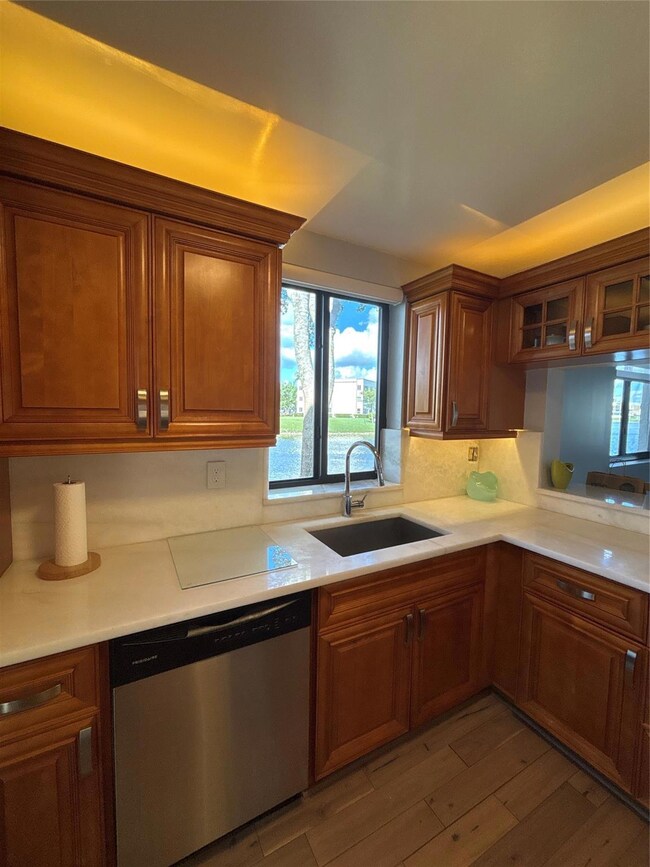 10724 W Clairmont Cir unit 101, Tamarac, FL 33321 - photo 7