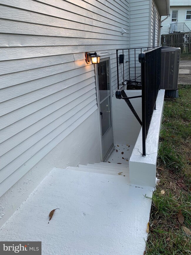 12226 Kingswell St, Bowie, MD 20721 - photo 2