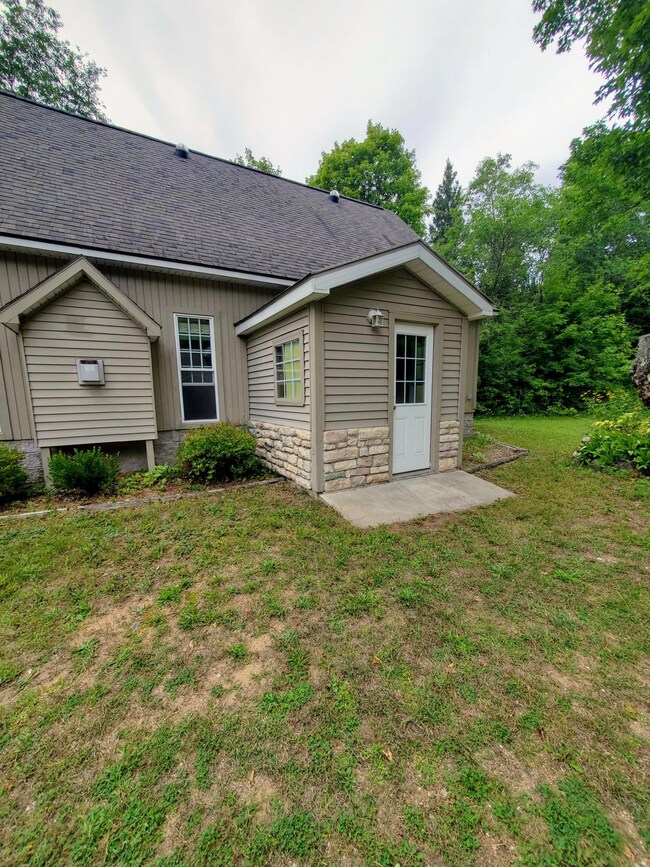 9009 Huffman Lake Rd, Vanderbilt, MI 49795 - photo 6