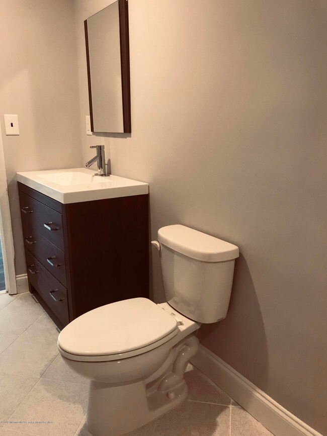 7-1 Seattle Ct, Freehold, NJ 07728 - photo 7