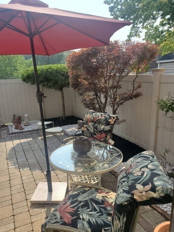 2002 Windsor Dr, Framingham, MA 01701 - photo 7