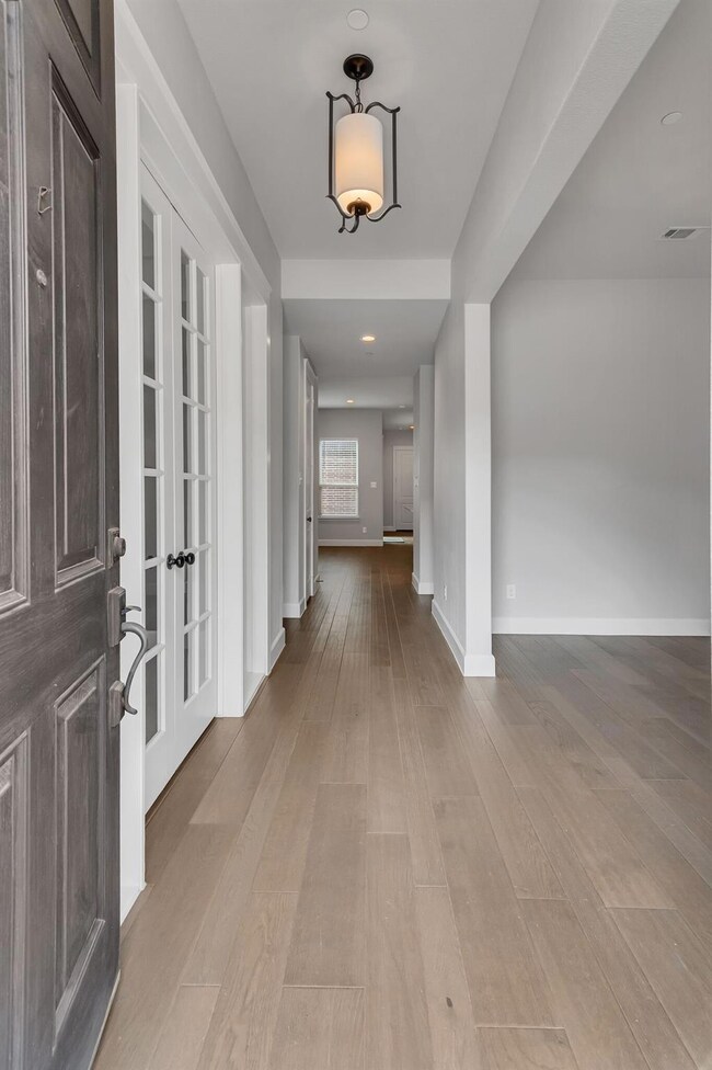 8761 Bridge St, North Richland Hills, TX 76180 - photo 4